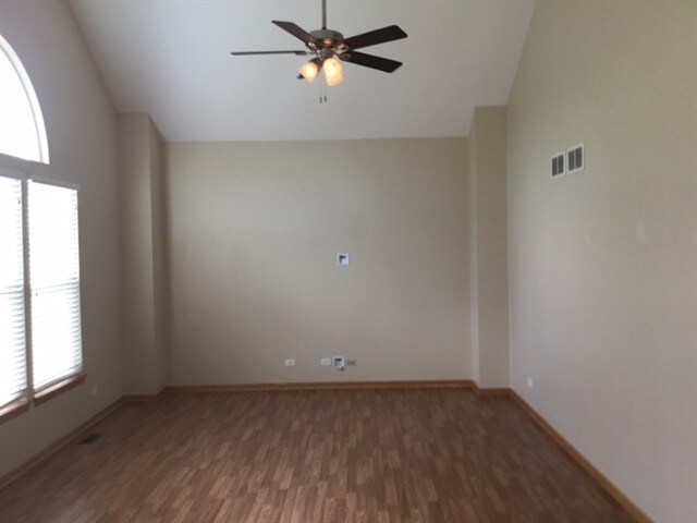 Building Photo - 2302 High Ridge Lane