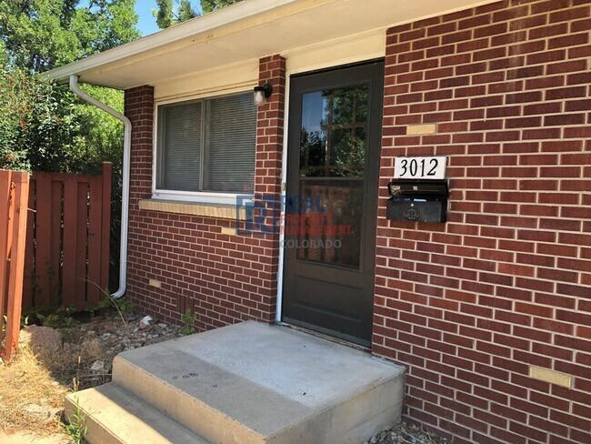 Foto del edificio - 3012 Butternut Dr