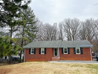 Building Photo - 98 Edgewood Ct