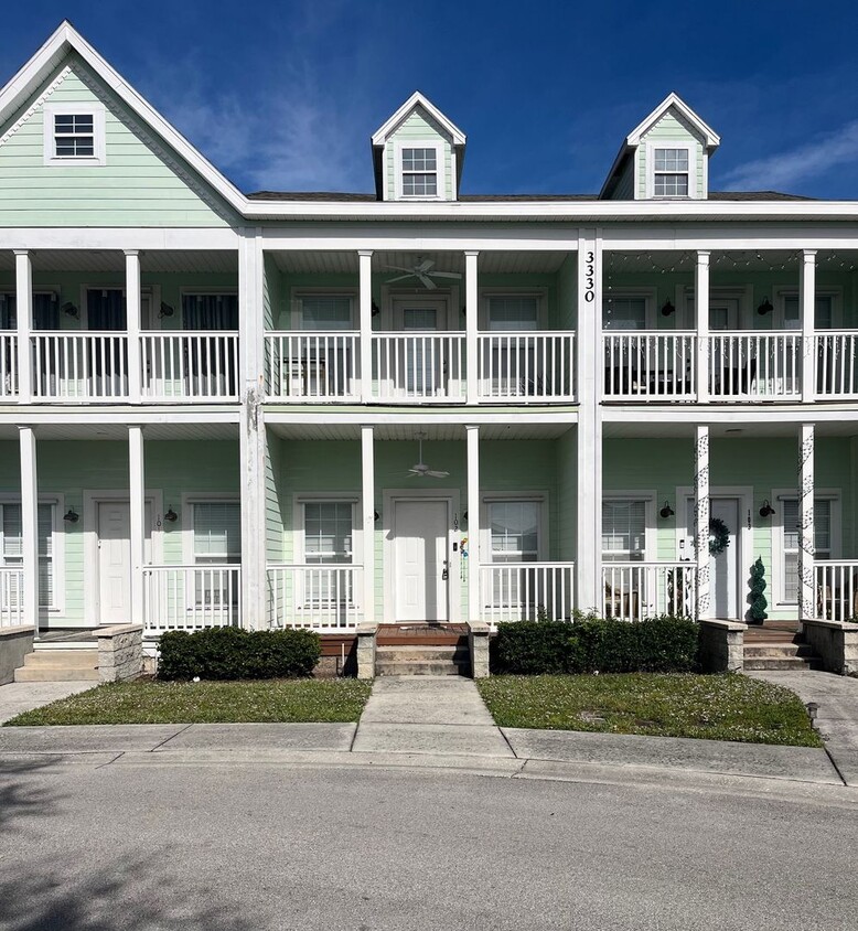 Foto principal - 2/2.5 Key West Townhome in Magnolia Square