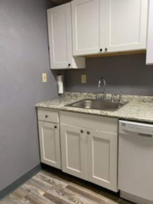 Foto del edificio - All New South Oakland 6 bedroom