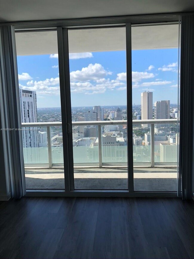 Building Photo - 50 Biscayne Blvd