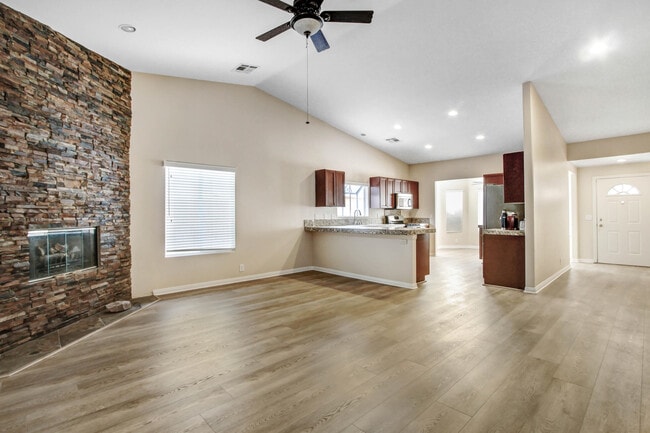 Foto del edificio - 68695 Vista Chino