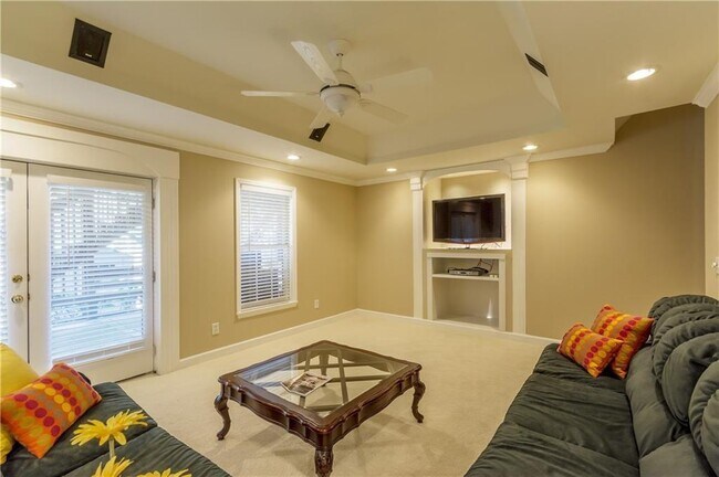 Foto del edificio - 2242 Lenox Walk NE