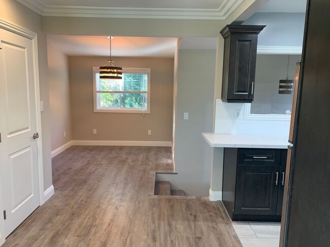 Photo - Fully Updated Spacious Studio Above Garages in Pasadena! Apartment