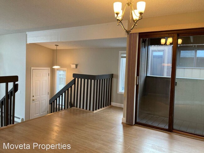 Building Photo - 3 br, 2 bath House - 7237 Foxridge Circle #B