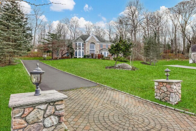 Foto del edificio - 22 Golden Rd