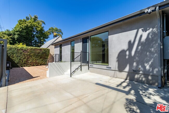 Foto del edificio - 821 S Muirfield Rd