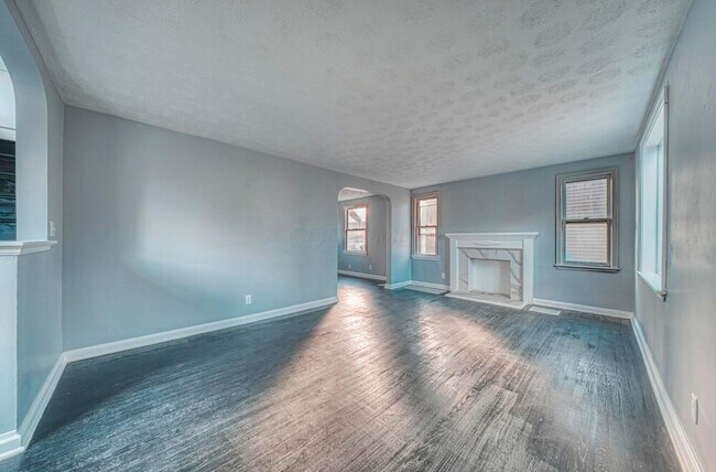 Foto del edificio - 2360 Taylor Ave