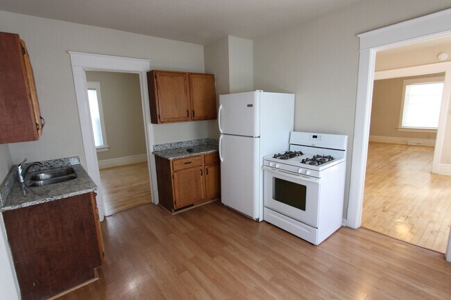 Foto del edificio - 1553-1555 South 75th Street