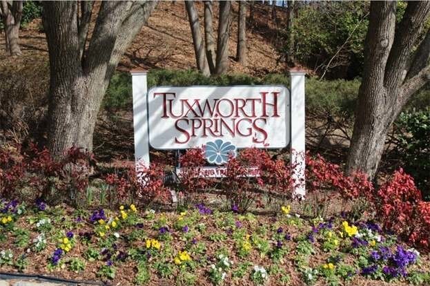 Foto del edificio - 701 Tuxworth Cir