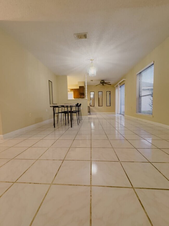 Foto del edificio - 6235 Havendale Dr