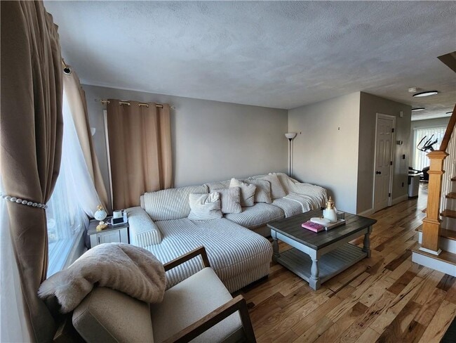 Foto del edificio - 198 Sunbury St