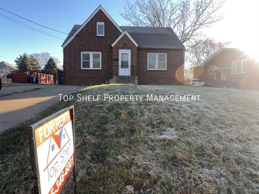 Primary Photo - 3307 2nd Ave