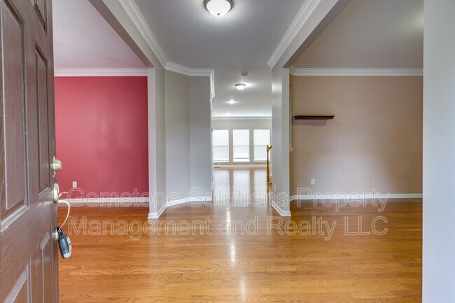 Foto del edificio - 1400 Flemings Court