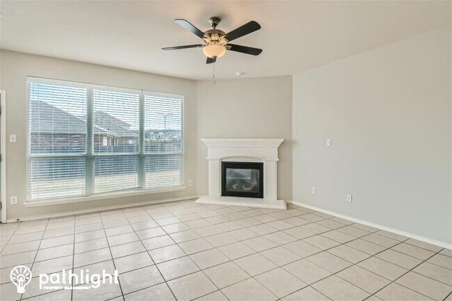 Building Photo - 12508 Cottageville Lane, Fort Worth, TX, 7...