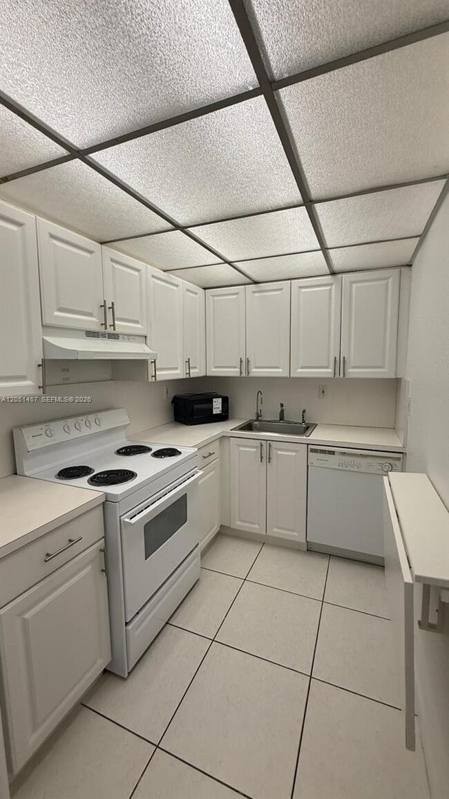 Foto del edificio - 17530 NW 68th Ave