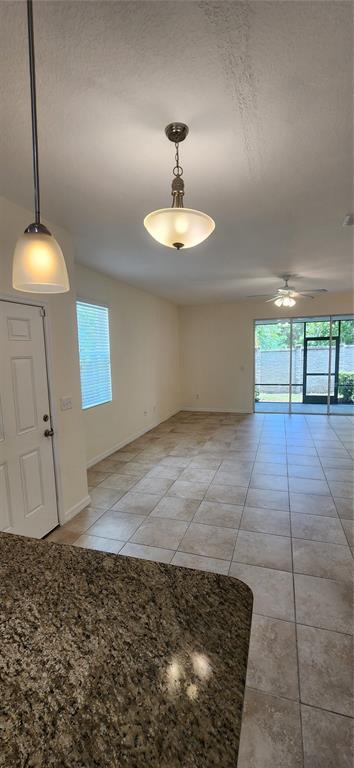 Foto del edificio - 6425 Baytown Dr