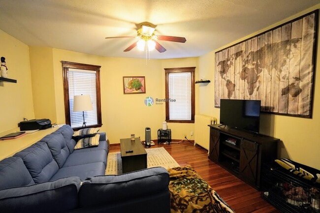 Photo - 15 Sumner St Apartment