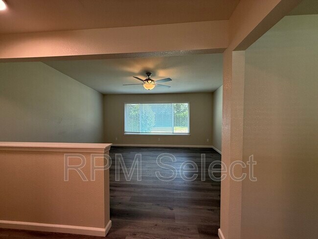 Foto del edificio - 1238 Woodfield Ave