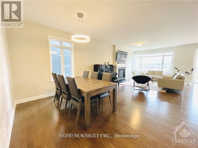 Building Photo - 126 Escarpment Cres