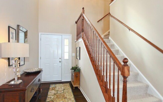 Foto del edificio - 1034 Ravendale Ct