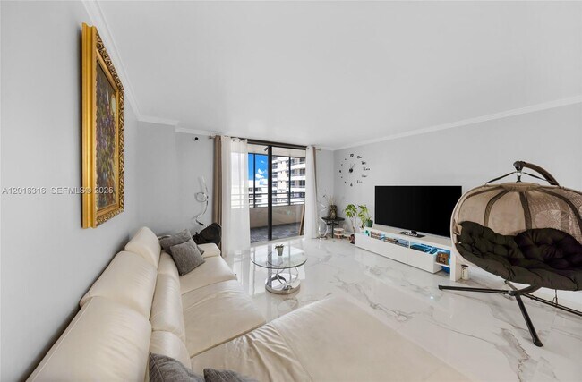 Foto del edificio - 2500 Parkview Dr