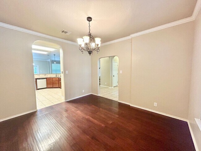 Foto del edificio - 4 Bedroom / 3.5 Bathroom beautiful house f...