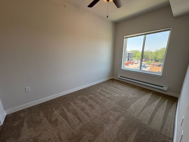 Interior Photo - Central Park Place