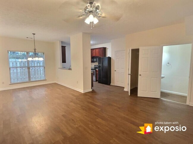 Foto del edificio - 4228 High Park Ln