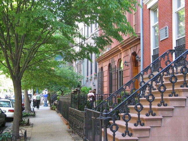 Foto del edificio - 156 W 15th St