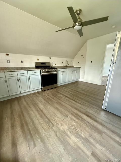 Foto del edificio - 265 Mayflower Ave