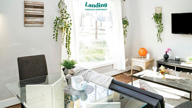 Foto del edificio - 4215 Gladstone Ln