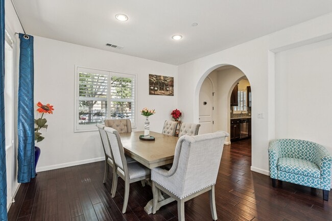 Building Photo - 5010 Barrenstar Way