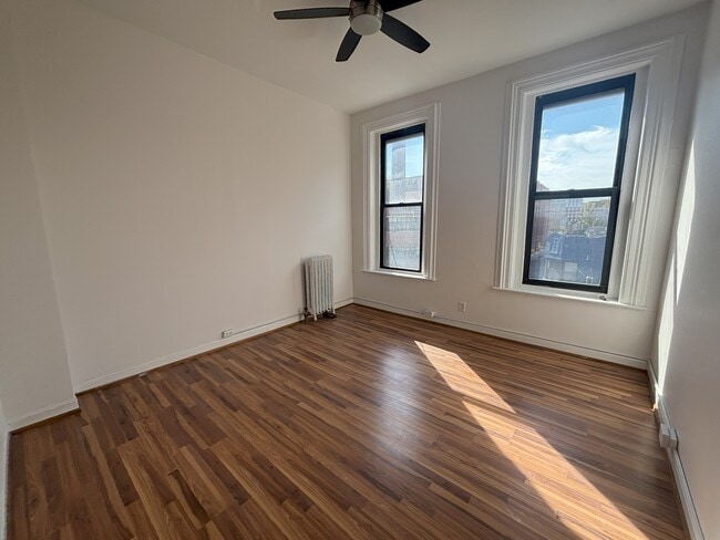 Building Photo - 1401 N Wells St