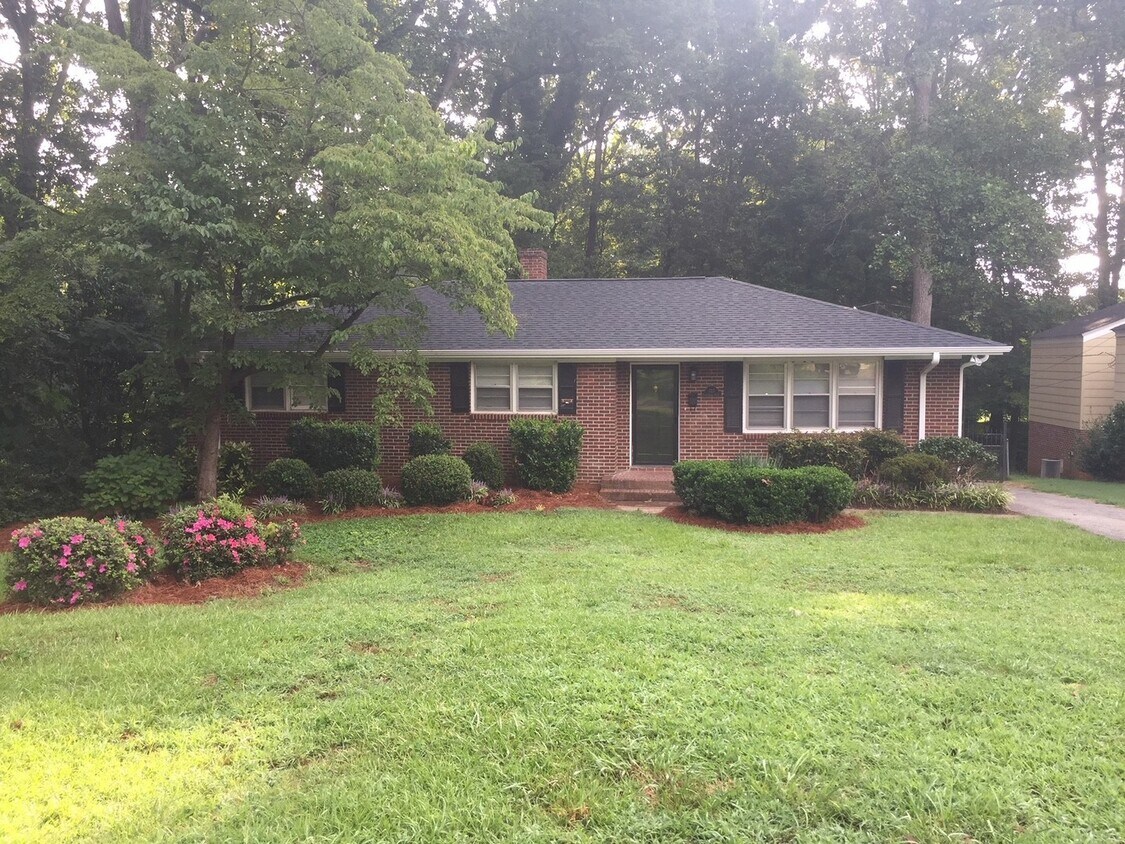 Foto principal - Converse Heights 3Bd/2Ba, 1684SF