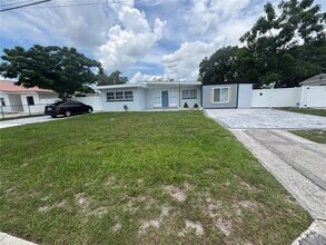 Building Photo - 6035 Sage Dr