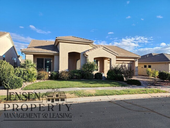 Building Photo - Furnished Home in Sunriver