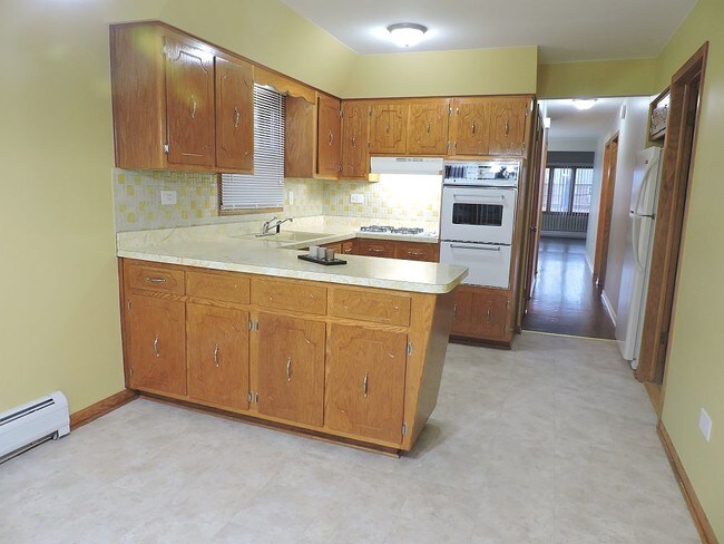 Building Photo - 4120 W 47th St