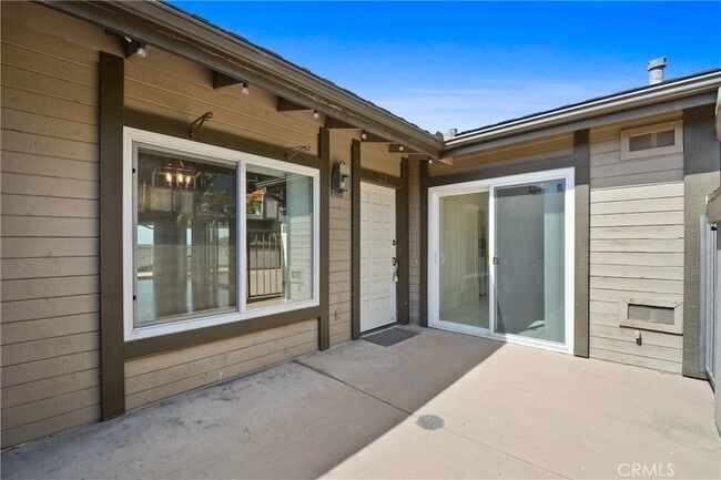 Building Photo - 2175 Pacific Ave