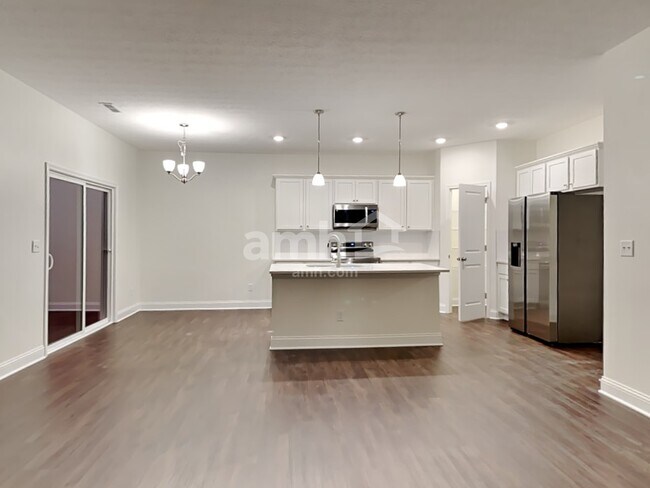 Foto del edificio - 8124 Rapala Ln