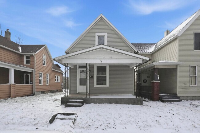 Foto del edificio - Freshly Renovated 3-Bedroom House