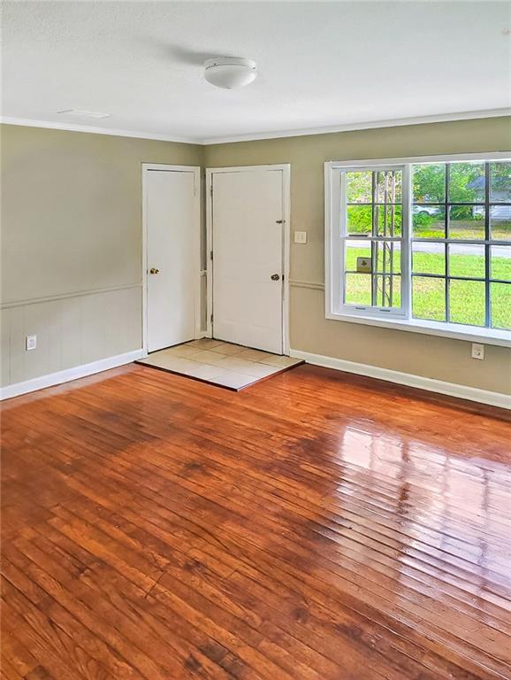 Foto del edificio - 319 Sarah Dr