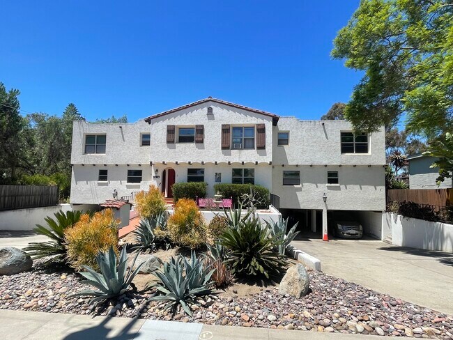 Foto del edificio - 1818 Granada Ave