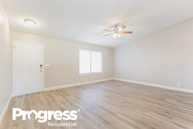 Building Photo - 3944 Grapefruit Cir
