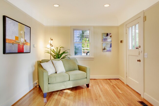 Foto del edificio - 2bd/1ba Seattle Home