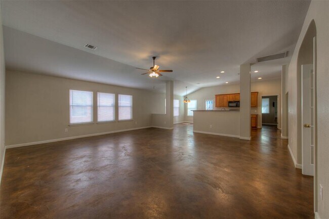 Foto del edificio - 290 Middle Creek Dr