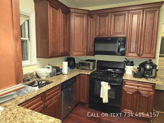 Photo - 707 S Division St Apartment