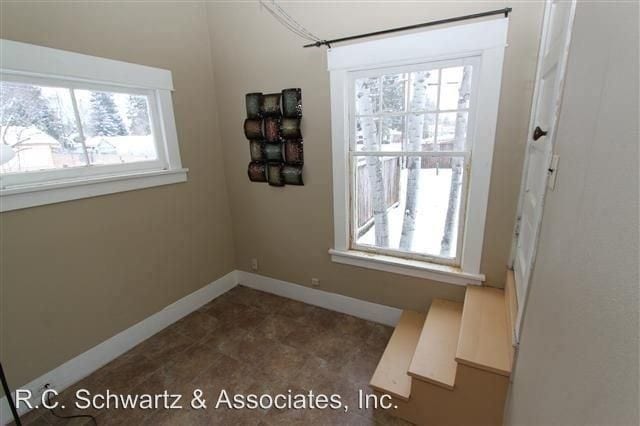 Building Photo - 3 br, 1 bath House - 342 W. Dalke