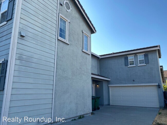 Building Photo - 4 br, 2.5 bath House - 2326 Jane Ellen Dr